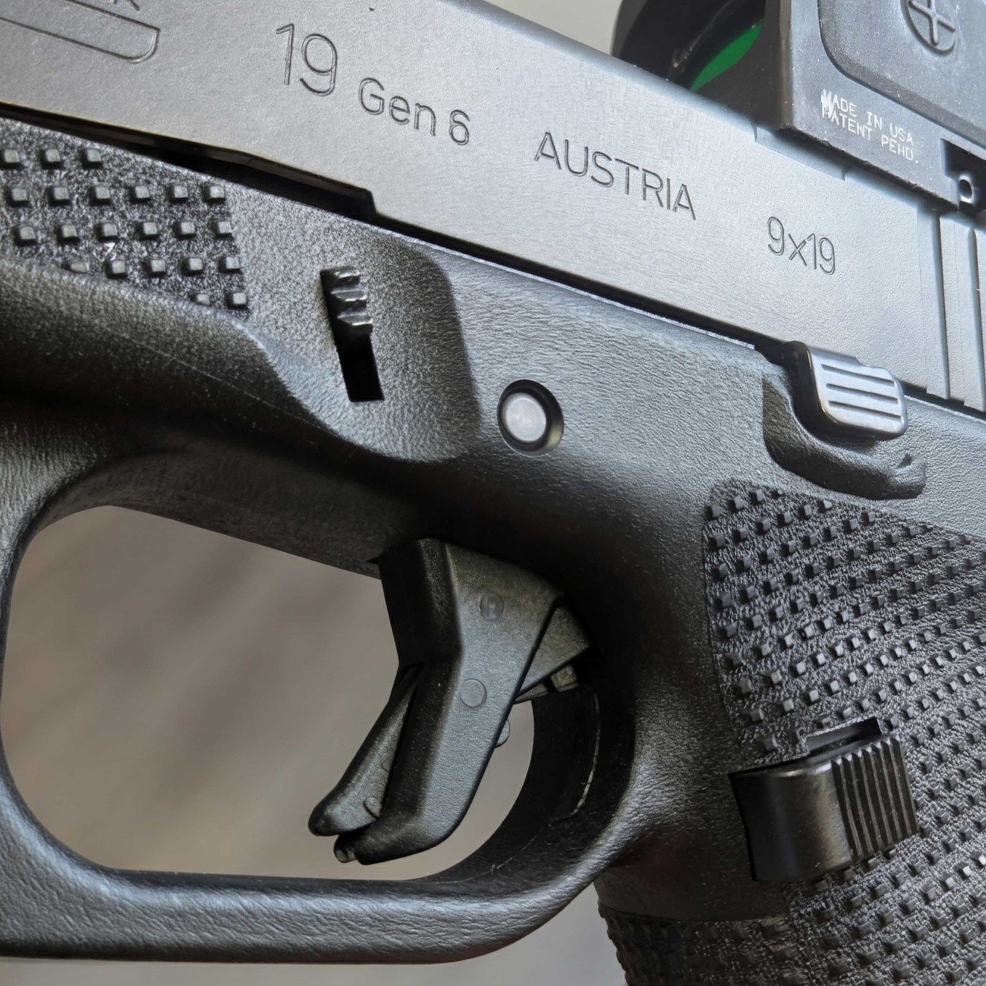 Zoom sur la détente plate du Glock Gen 6 de nouvelle génération
